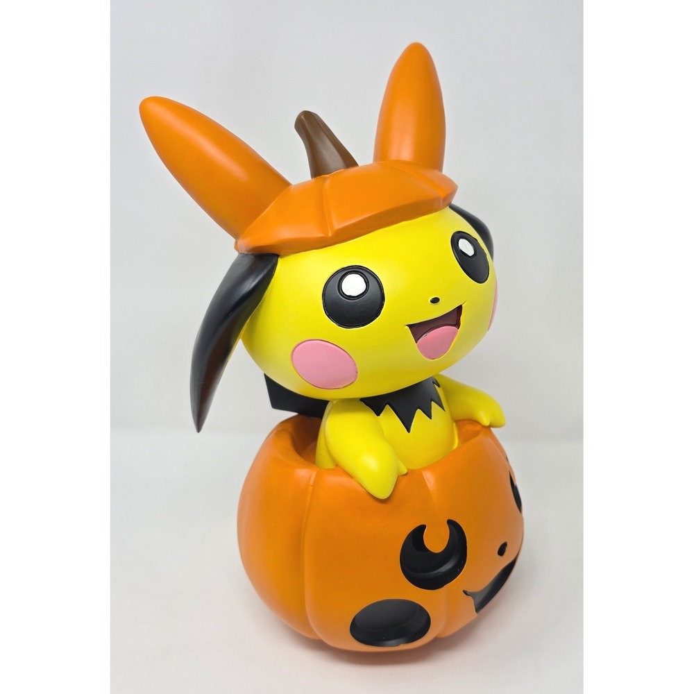 Pokemon Center Pichu Halloween Garden Statue 2023 Pumpkin Figure Decoration